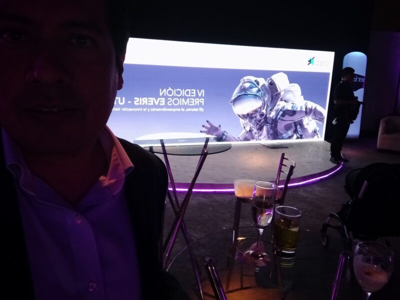 Finalistas en el concurso EVERIS - UTEC
